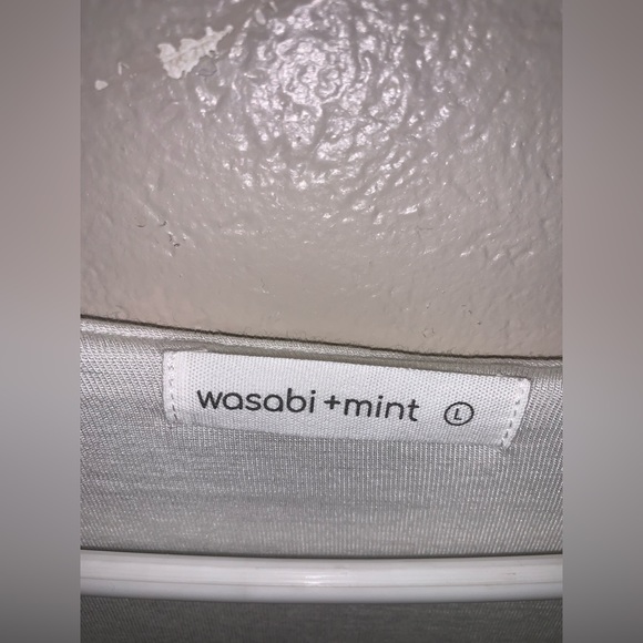 Ivory V Neck Double Layered Long Sleeve Top NWT - Picture 3 of 4